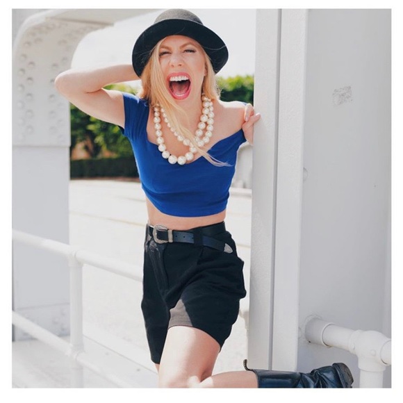 Meet your Posher, Abigail - Picture 2 of 6